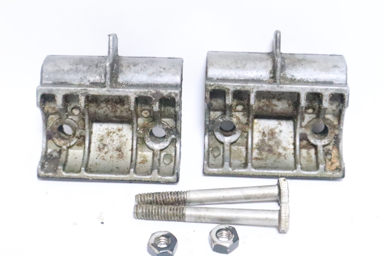 Bracket Lower Mount 819320T3 Sears Gamefisher Outboard - Image 9