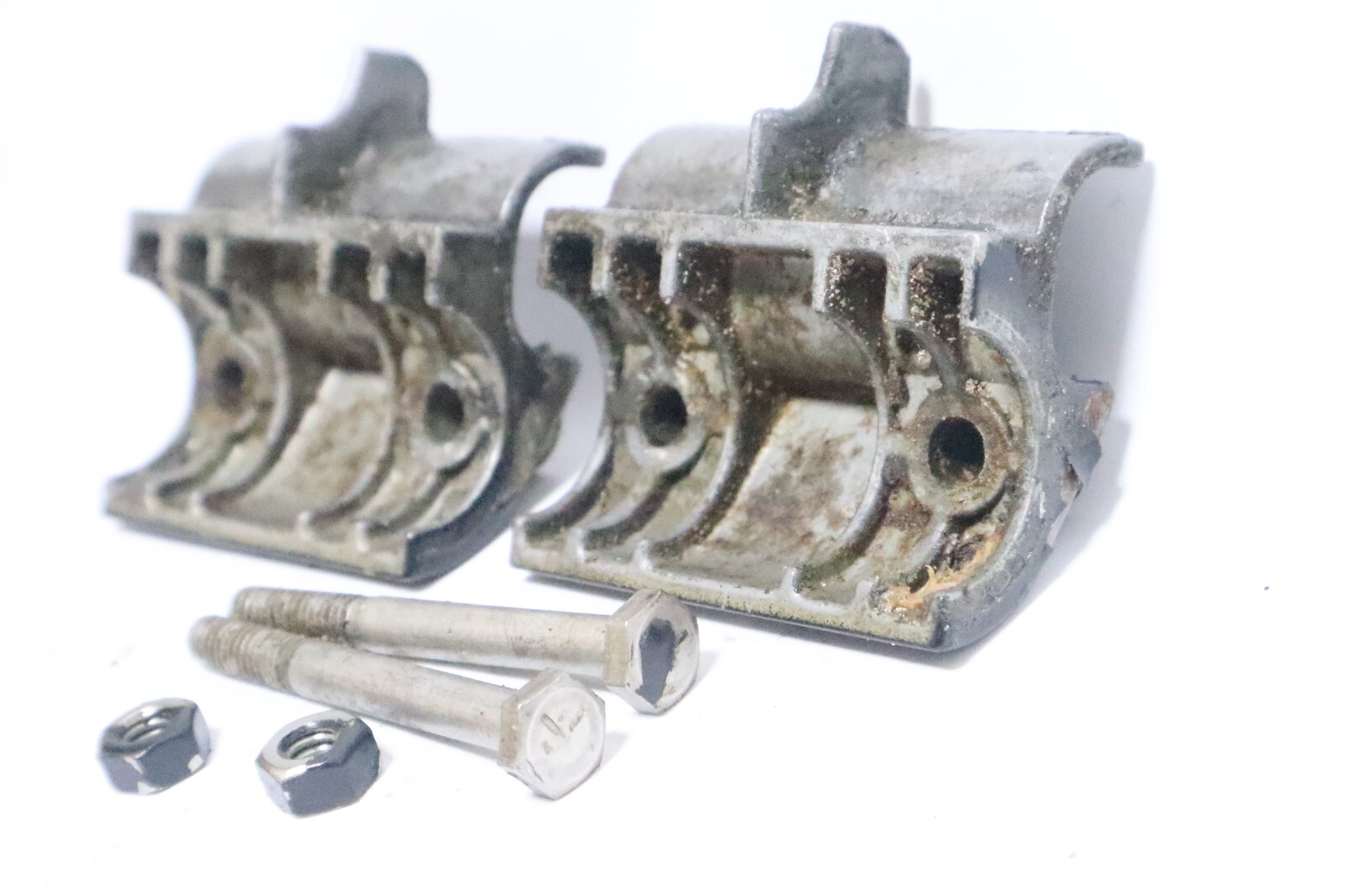Bracket Lower Mount 819320T3 Sears Gamefisher Outboard - Image 11