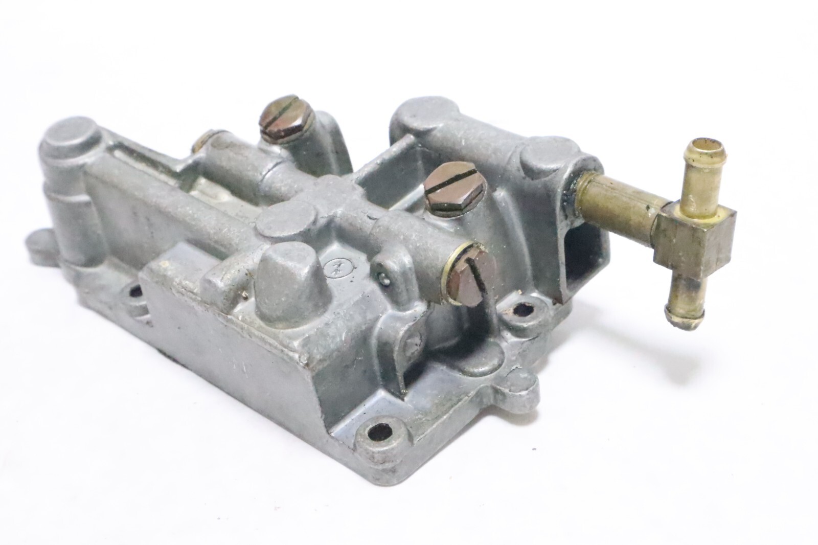 1992-1999 Mercury 135 150 200 carburetor OEM Fuel Bowl 823624 CENTER - Image 9