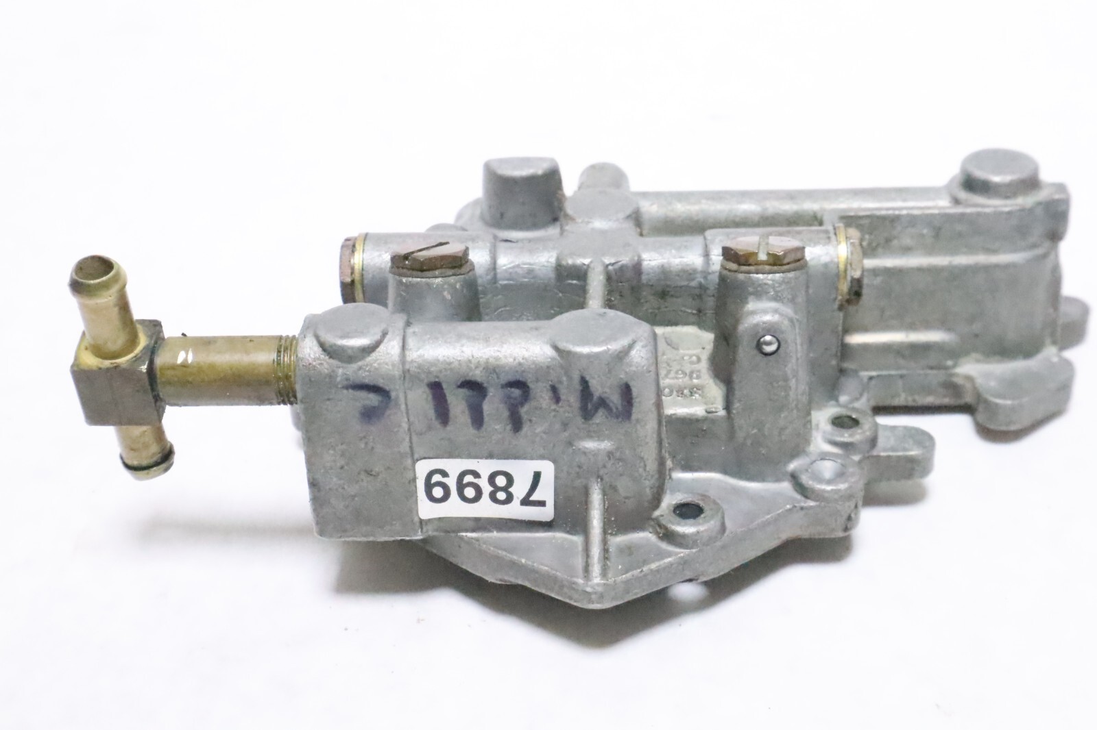 1992-1999 Mercury 135 150 200 carburetor OEM Fuel Bowl 823624 CENTER - Image 11