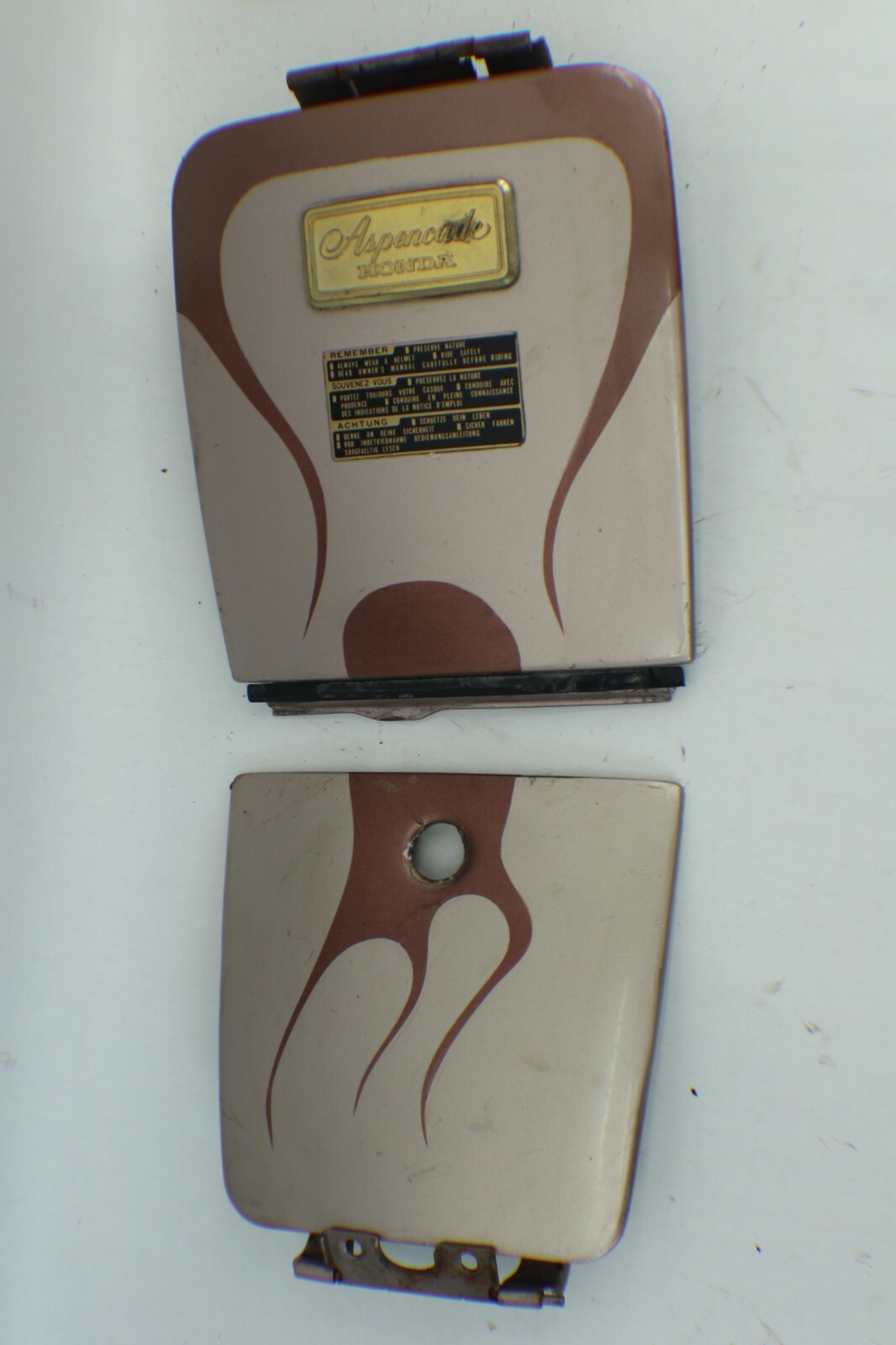 1986 HONDA GOLDWING 1200 GL1200 INTERSTATE GAS FUEL COOLANT COVER