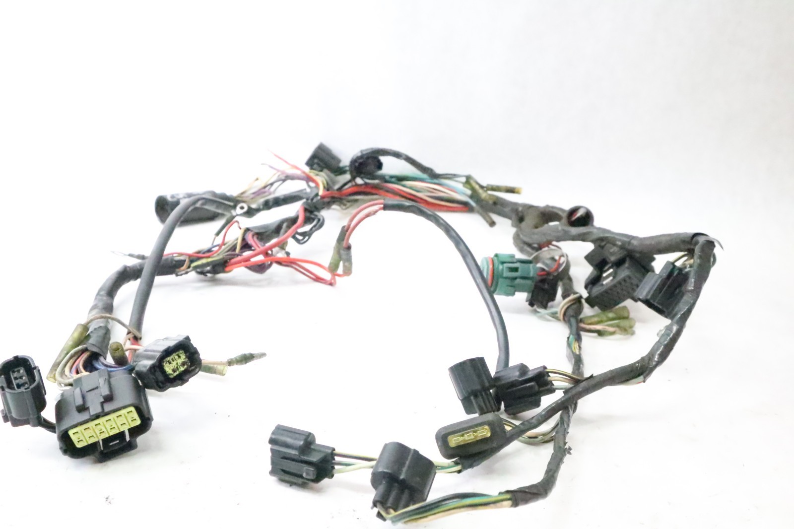 Mercury Mariner 225 250 HP Ignition Harness Assy 825433A5 has cuts