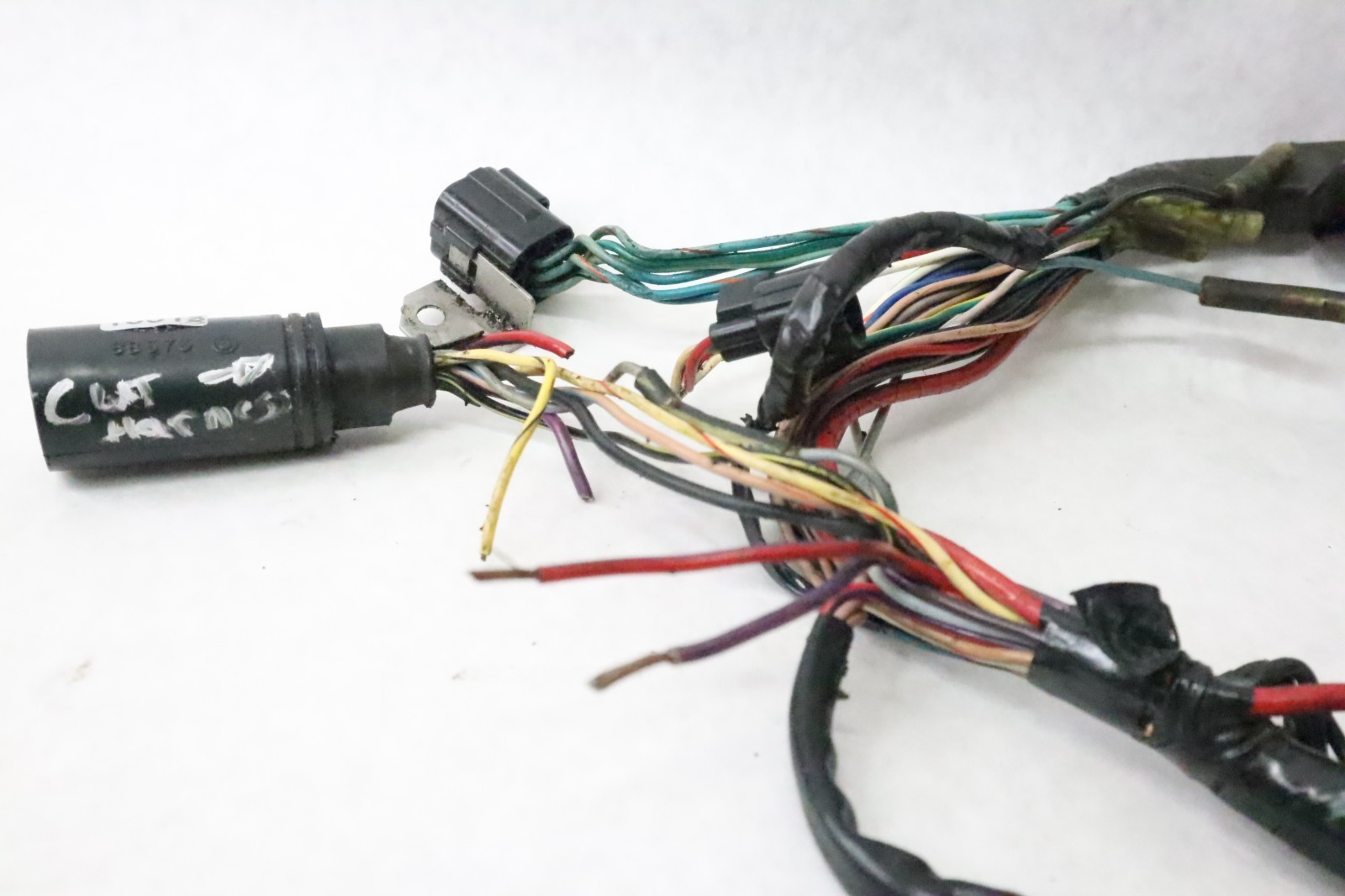 Mercury Mariner 225 250 HP Ignition Harness Assy 825433A5 has cuts - Image 7