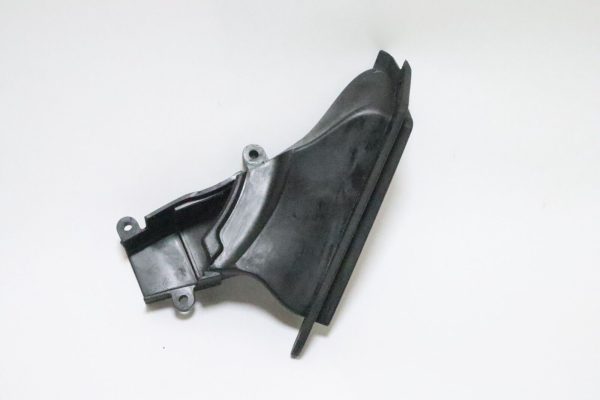 Evinrude ETEC G2 Air Duct FLYWHEEL TOP COVER  extension 150 175 200 HP 0359932 USED - Image 4