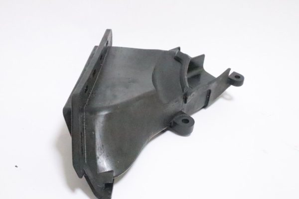 Evinrude ETEC G2 Air Duct FLYWHEEL TOP COVER  extension 150 175 200 HP 0359932 USED - Image 12