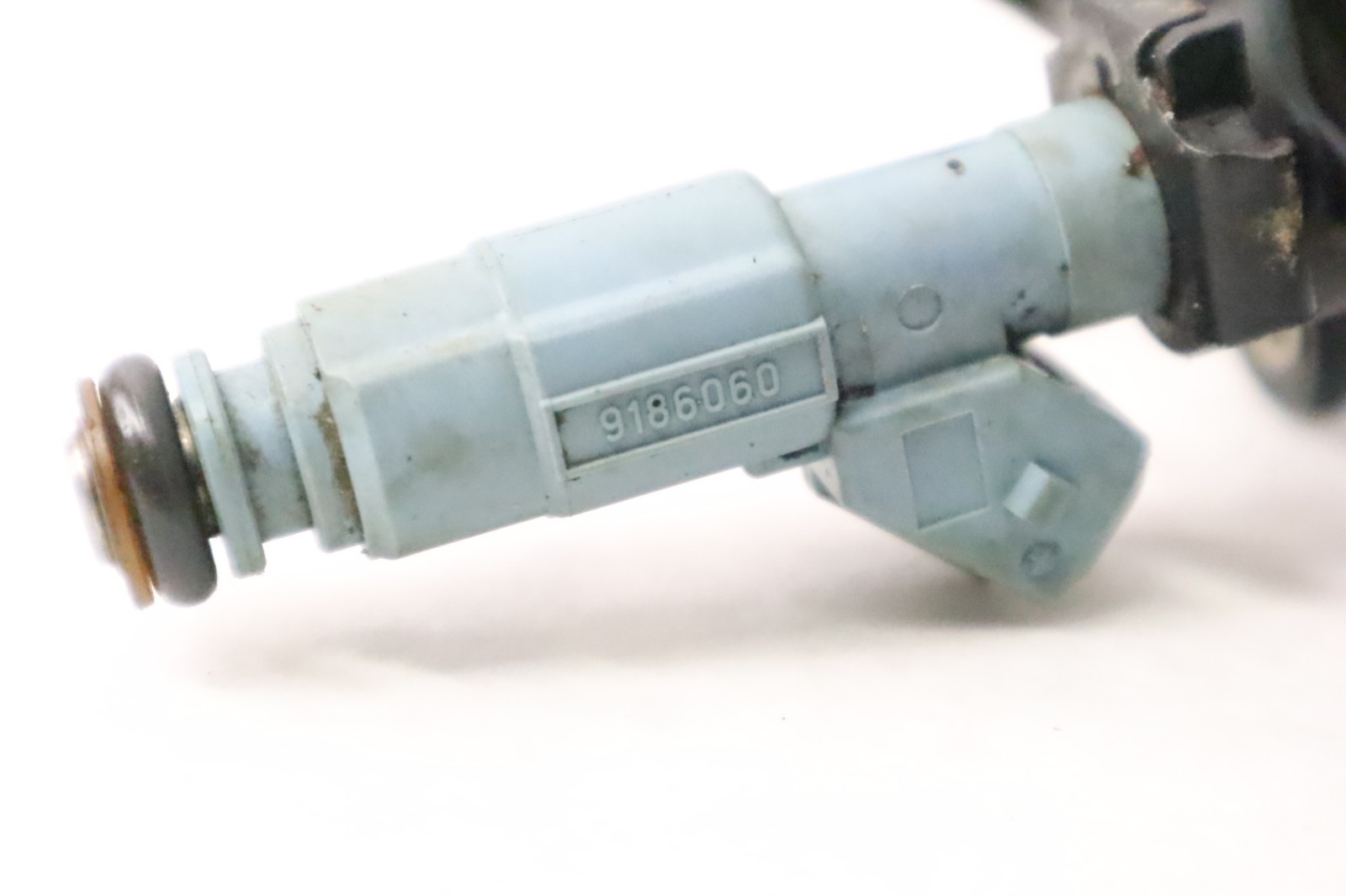 2003-2011 Sea-Doo GTX 4-TEC Fuel Injectors / Fuel Rail W - Image 6