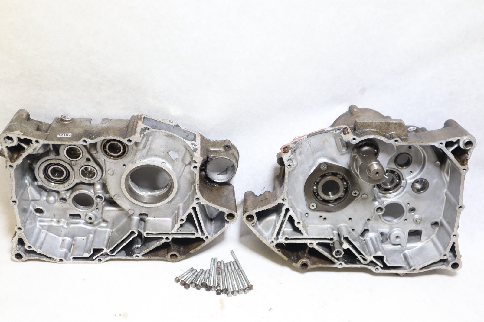 1988 Kawasaki Bayou 300 2x4 Crankcase Center Crank Case KLF300