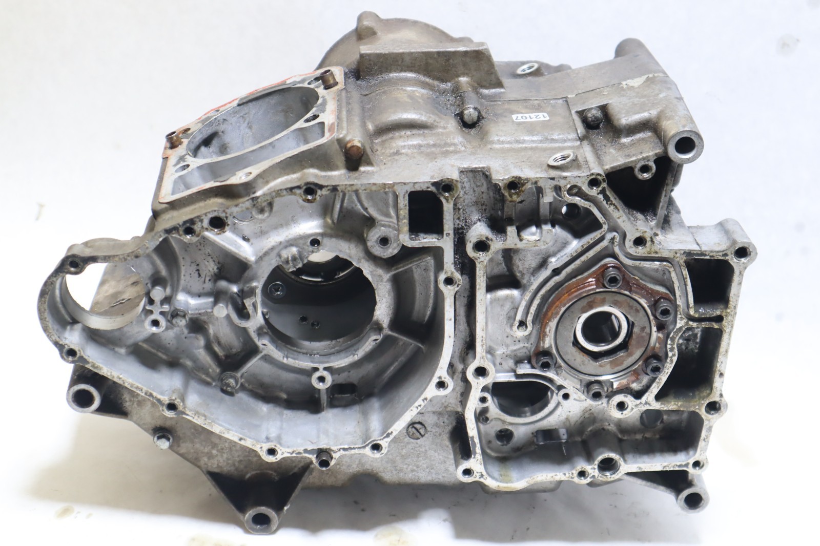 1988 Kawasaki Bayou 300 2x4 Crankcase Center Crank Case KLF300 - Image 12