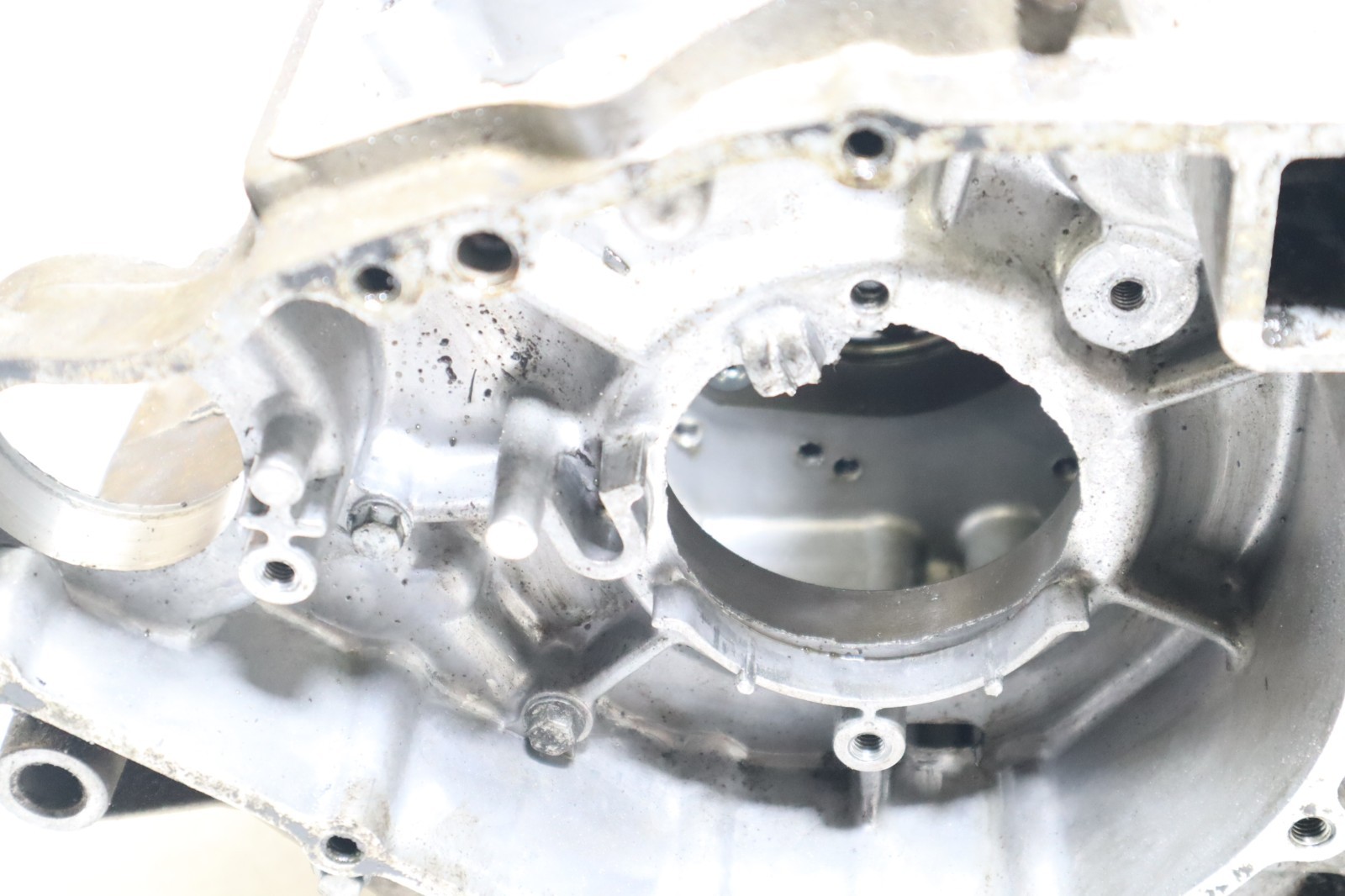 1988 Kawasaki Bayou 300 2x4 Crankcase Center Crank Case KLF300 - Image 14