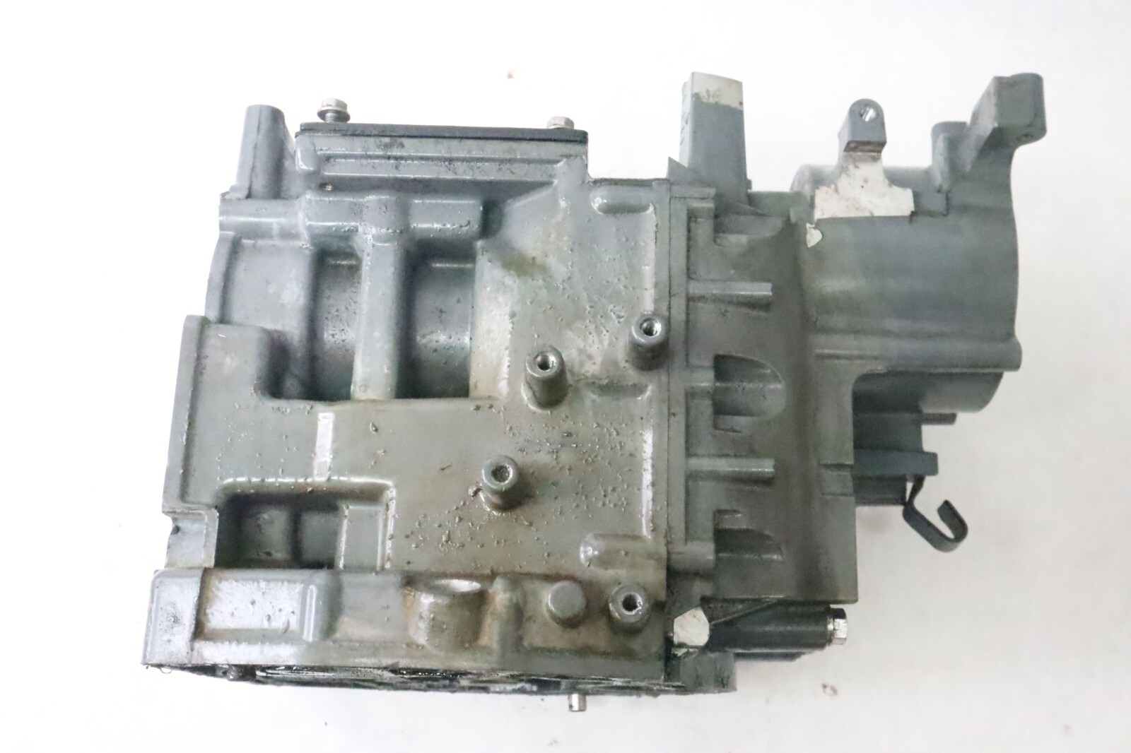 03-06 YAMAHA f 25 hp OEM CRANKCASE ASSY #65W-15100-11-1S core - Image 13
