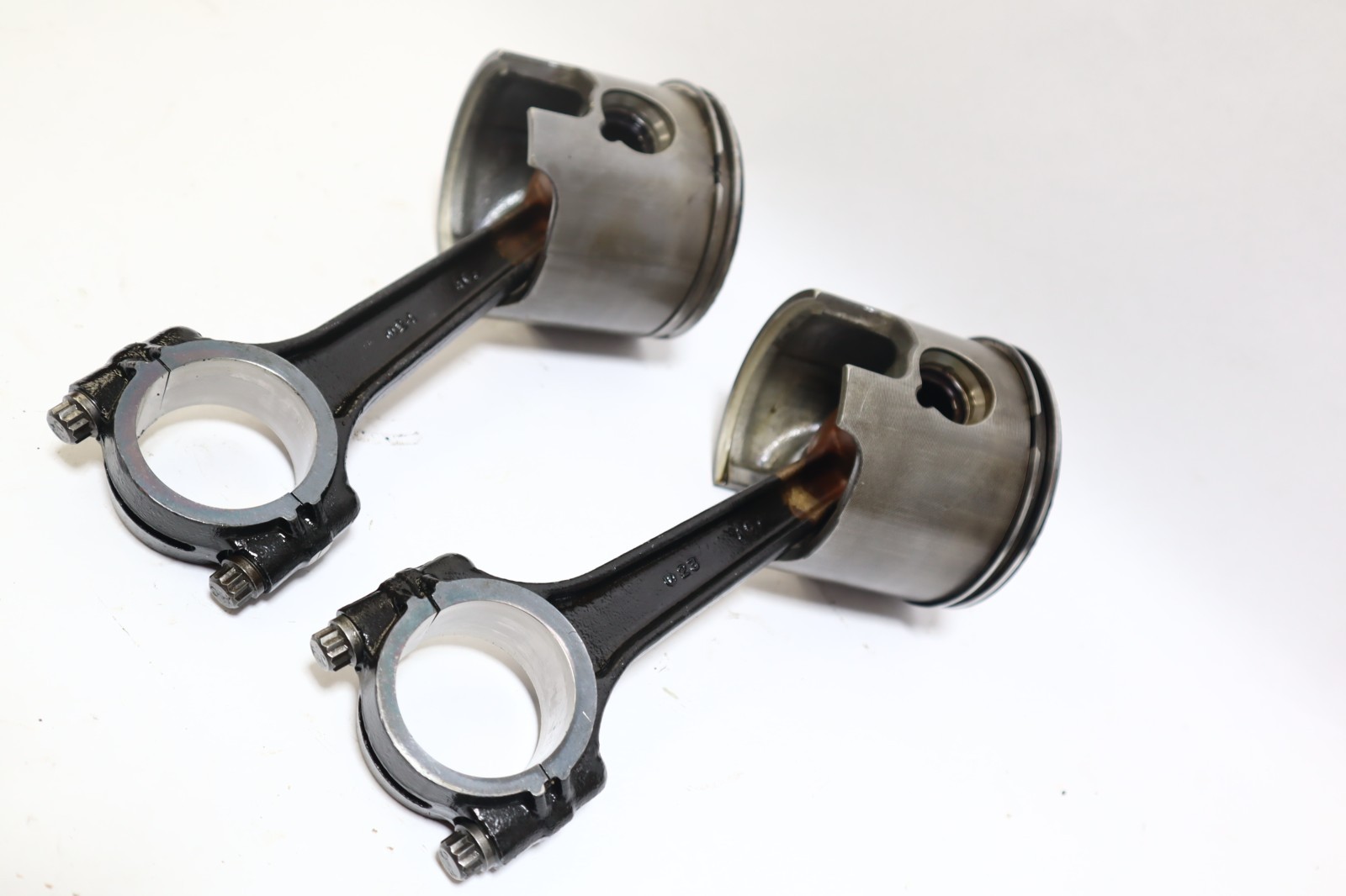Mercury optimax 200 hp 2 stroke outboard port piston 855353A3 and rod 822373A3 - Image 4
