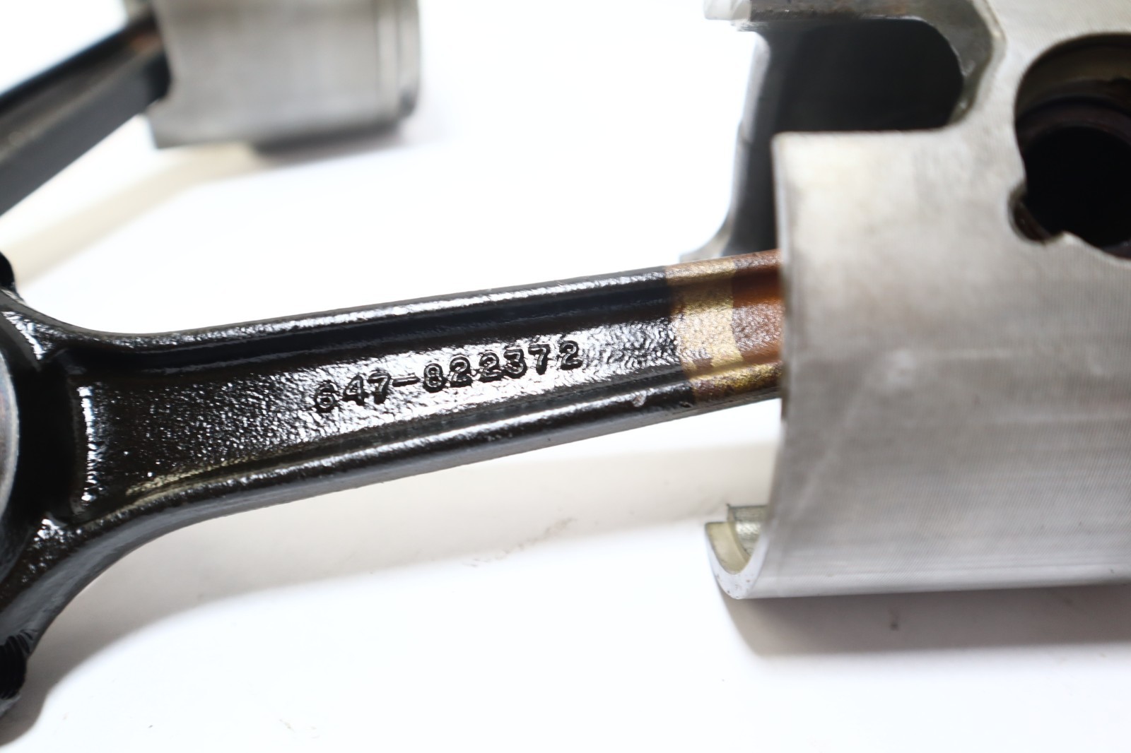 Mercury optimax 200 hp 2 stroke outboard port piston 855353A3 and rod 822373A3 - Image 8