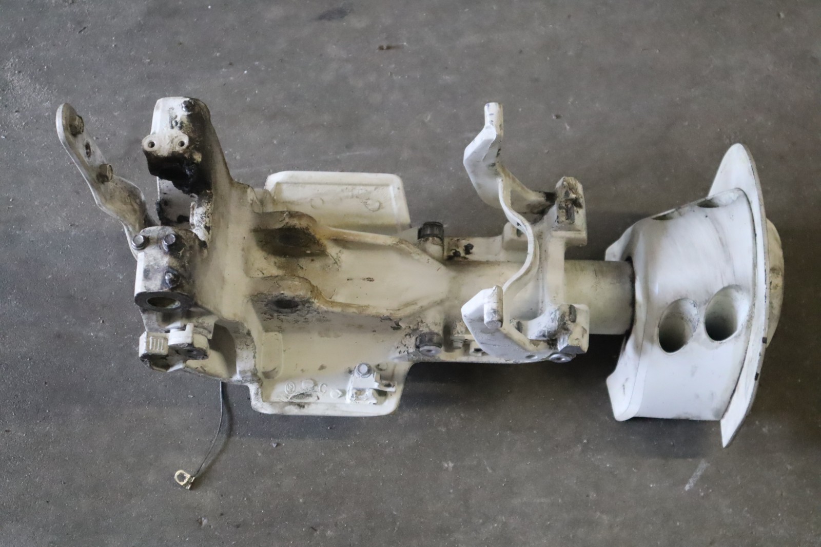 Johnson Evinrude 1991 - 2001 Swivel Bracket ficht 25'' 80 88 90 100 105 115 +HP - Image 7