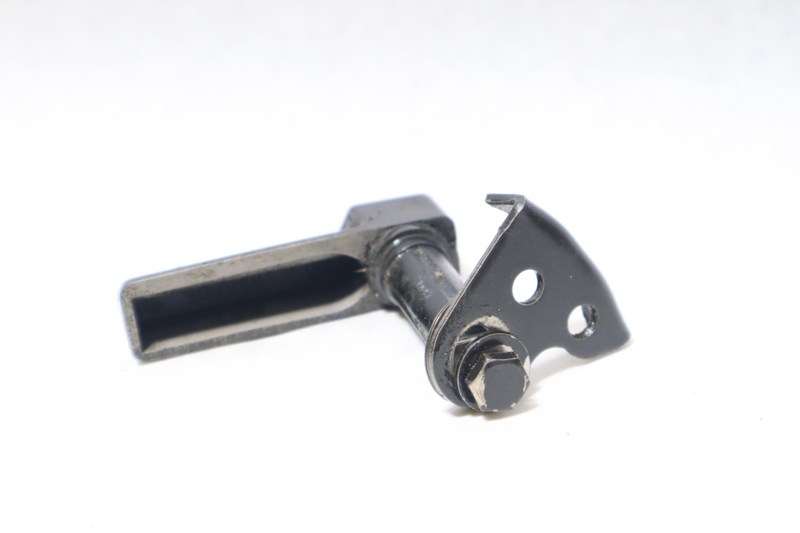 Johnson Evinrude 50 60 70 Front Cowl Hood Latch 0396606 OMC 396606 OEM - Image 4