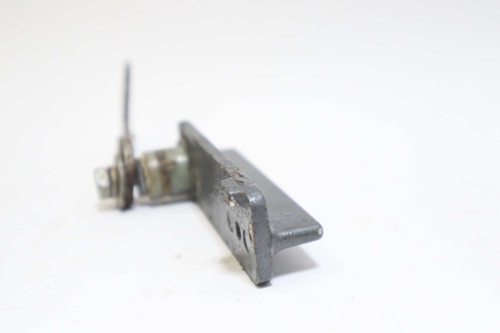 SUZUKI DT 75 85 OUTBOARD MOTOR hood Latch COWL LEVER 61633-95204-0ED - Image 6