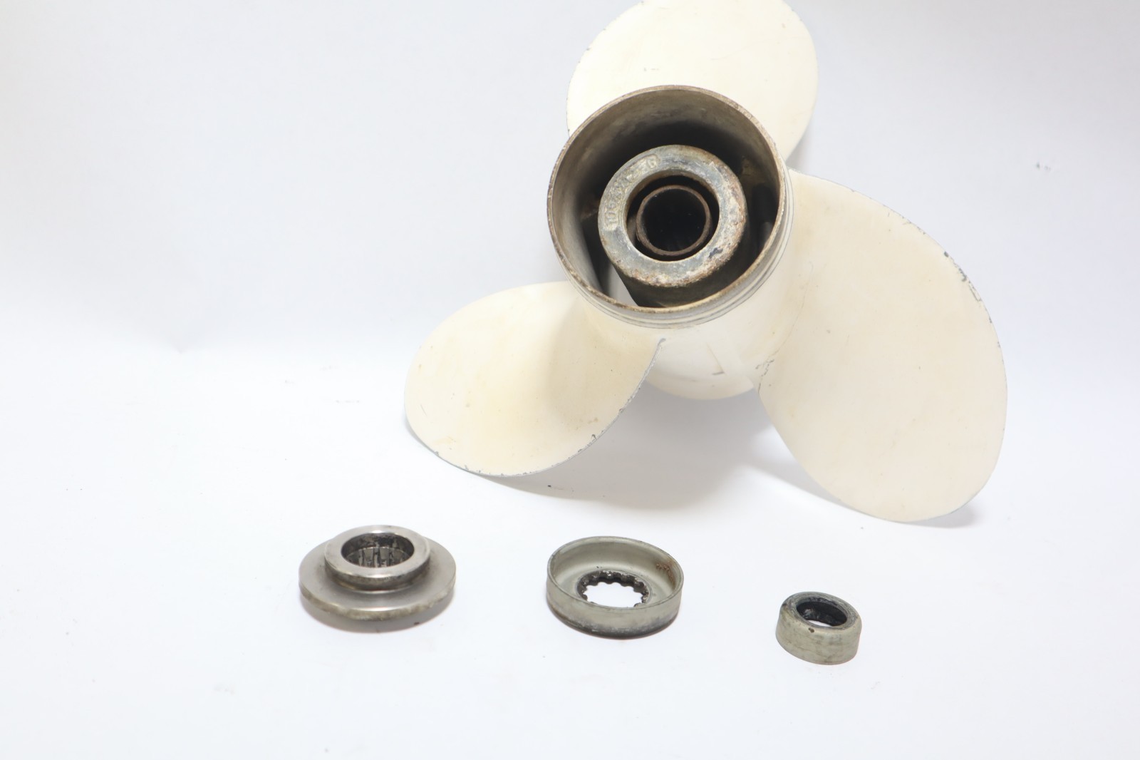 2001-06 40HP YAMAHA 2-STROKE Aluminum Prop Propeller 10 5/8 X 12 ASSEMBLY 50hp - Image 4