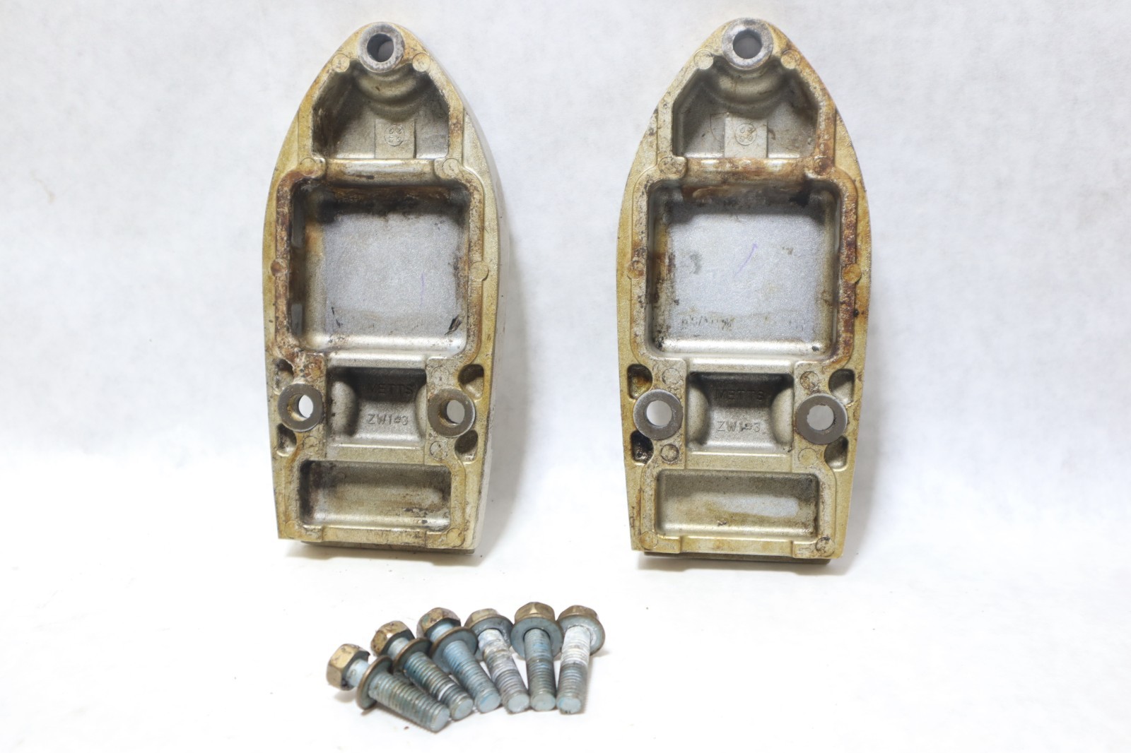 Honda 115 135 HP 4 Stroke Outboard Lower Mount Covers Set 50111-ZW1-010ZA OEM - Image 4