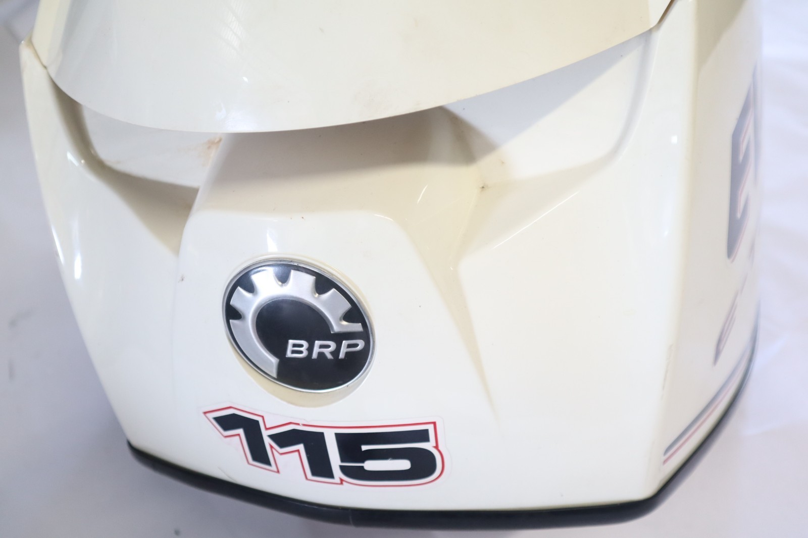 2010 2011 Evinrude E-TEC 115 ETEC Cowl Hood Engine Cover 0285748 - Image 12
