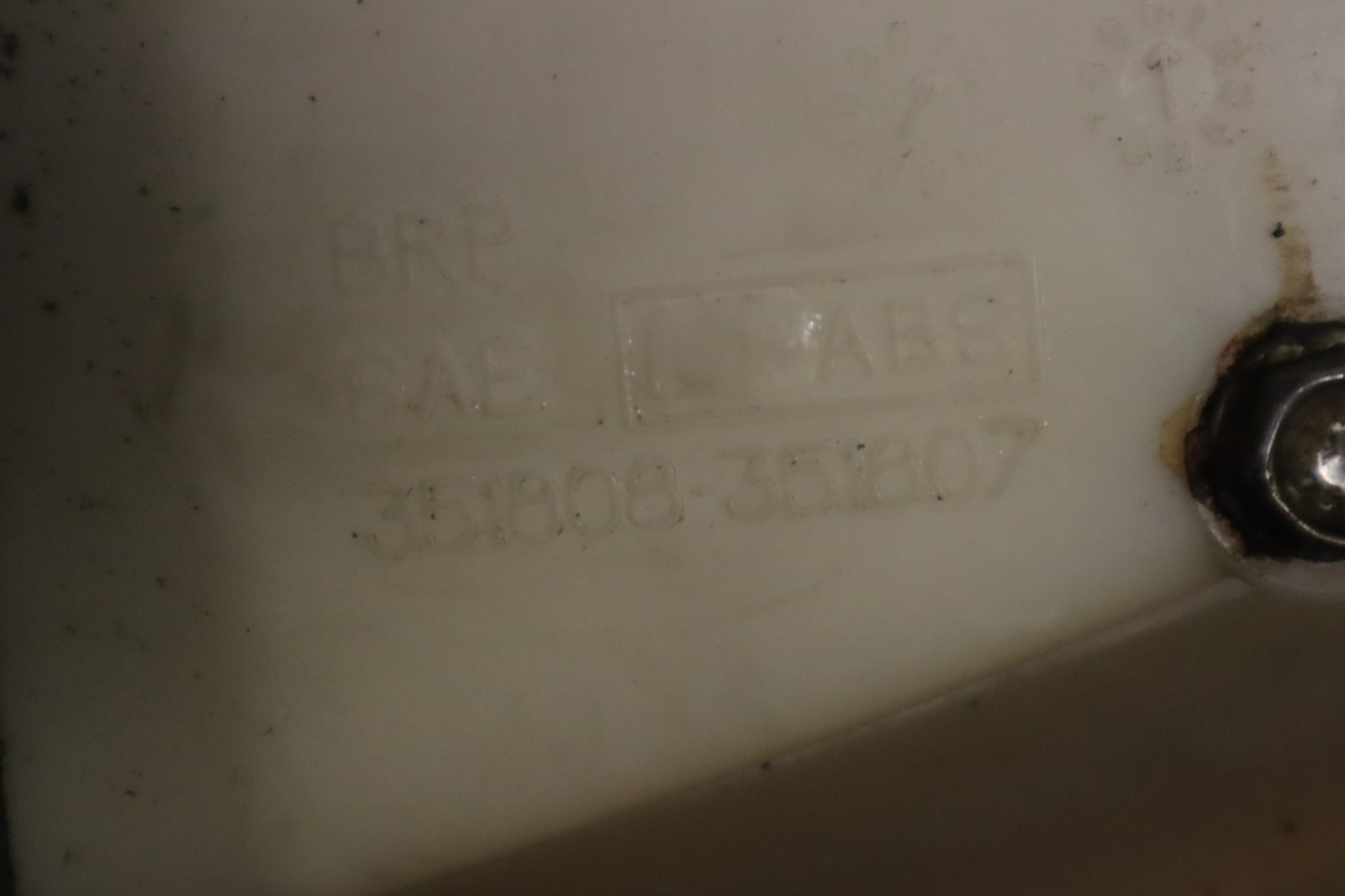 2010 2011 Evinrude E-TEC 115 ETEC Cowl Hood Engine Cover 0285748 - Image 19