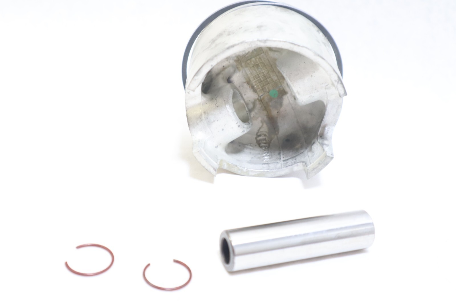 OEM .015 Over Port Mercury Quicksilver Piston And Rings Assembly 785-9737A 5 (A) - Image 7