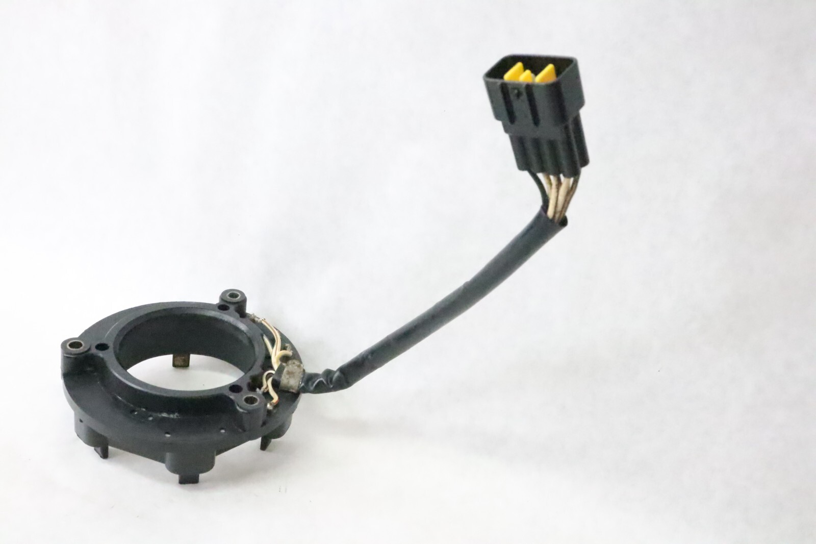 2000-2003 YAMAHA OUTBOARD 68F-85580-00-00 PULSER COIL ASSEMBLY - Image 6