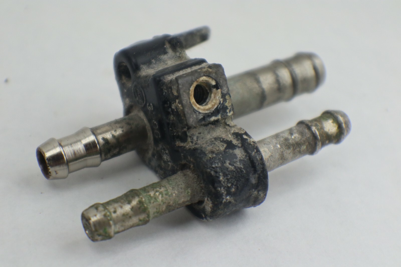 Johnson Evinrude OMC Fuel Connector 394309 - Image 8