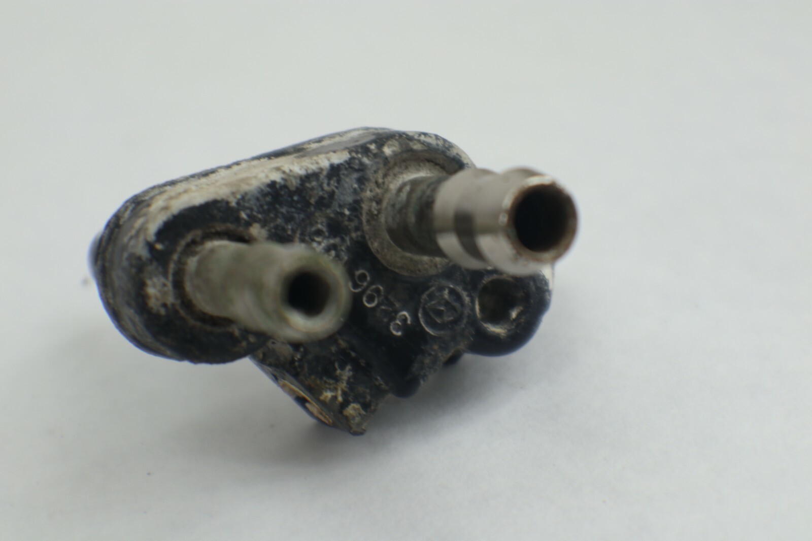 Johnson Evinrude OMC Fuel Connector 394309 - Image 11