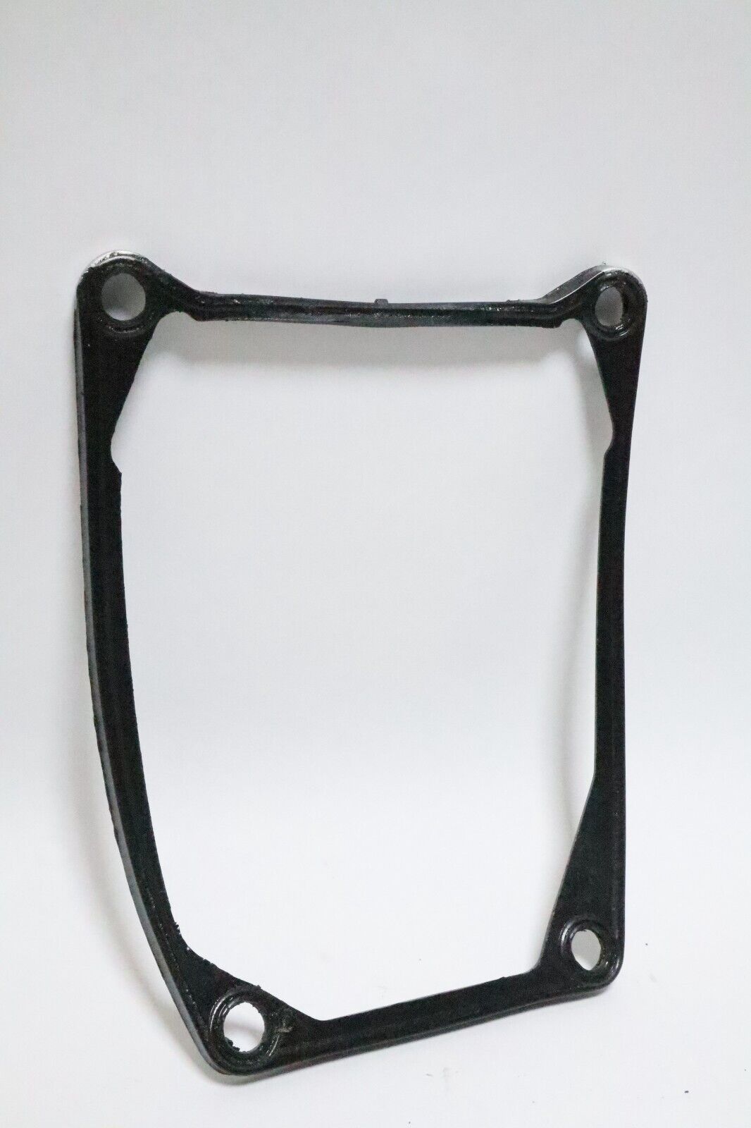 Suzuki 61113-94400 Engine Cover Lower Seal 1986-1998 35-40HP DT35 DT40 Used - Image 2