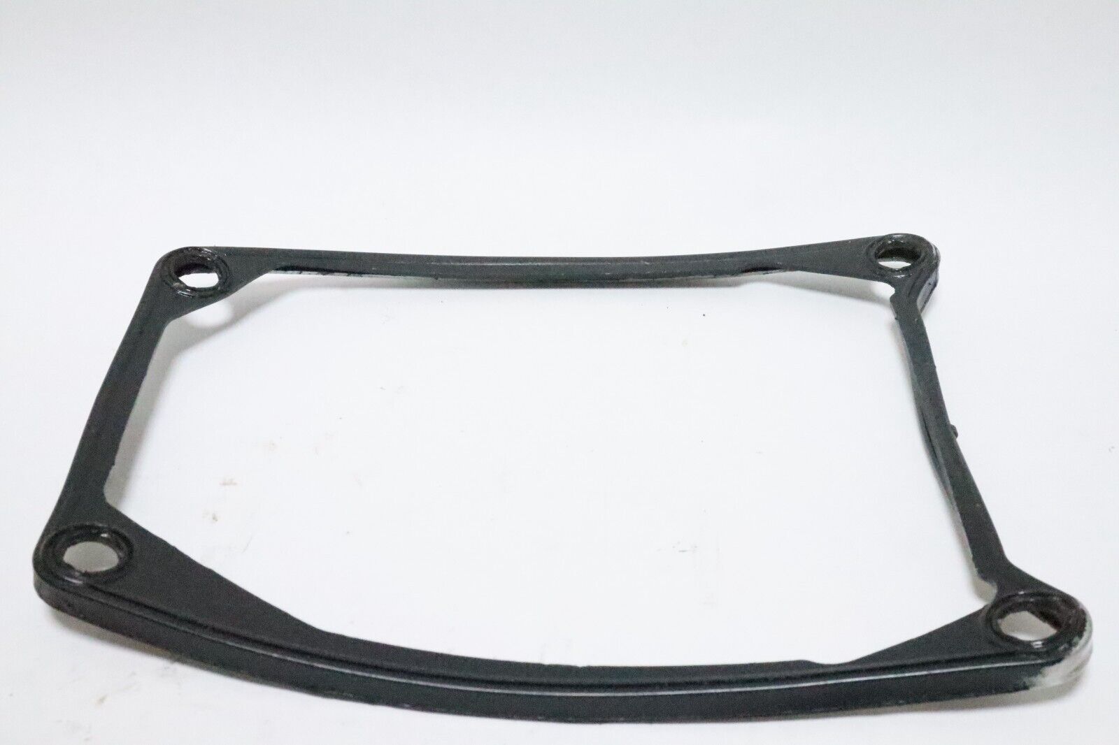 Suzuki 61113-94400 Engine Cover Lower Seal 1986-1998 35-40HP DT35 DT40 Used - Image 4