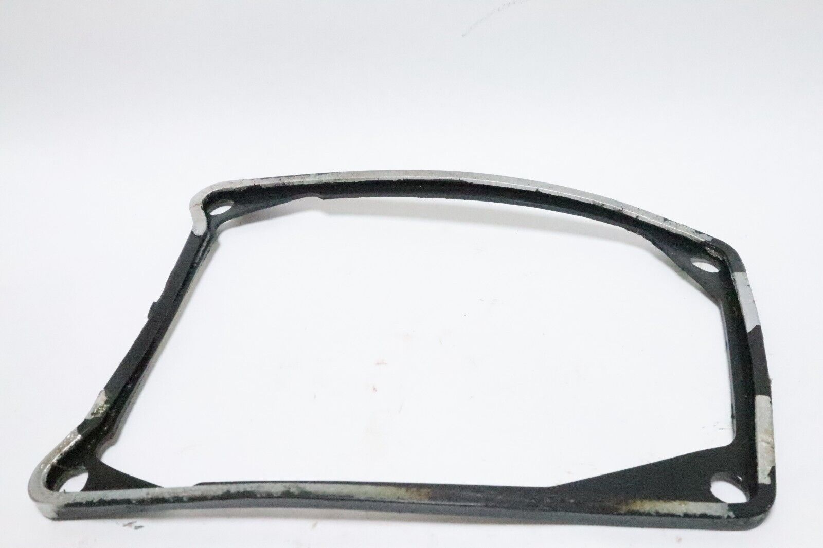 Suzuki 61113-94400 Engine Cover Lower Seal 1986-1998 35-40HP DT35 DT40 Used - Image 8