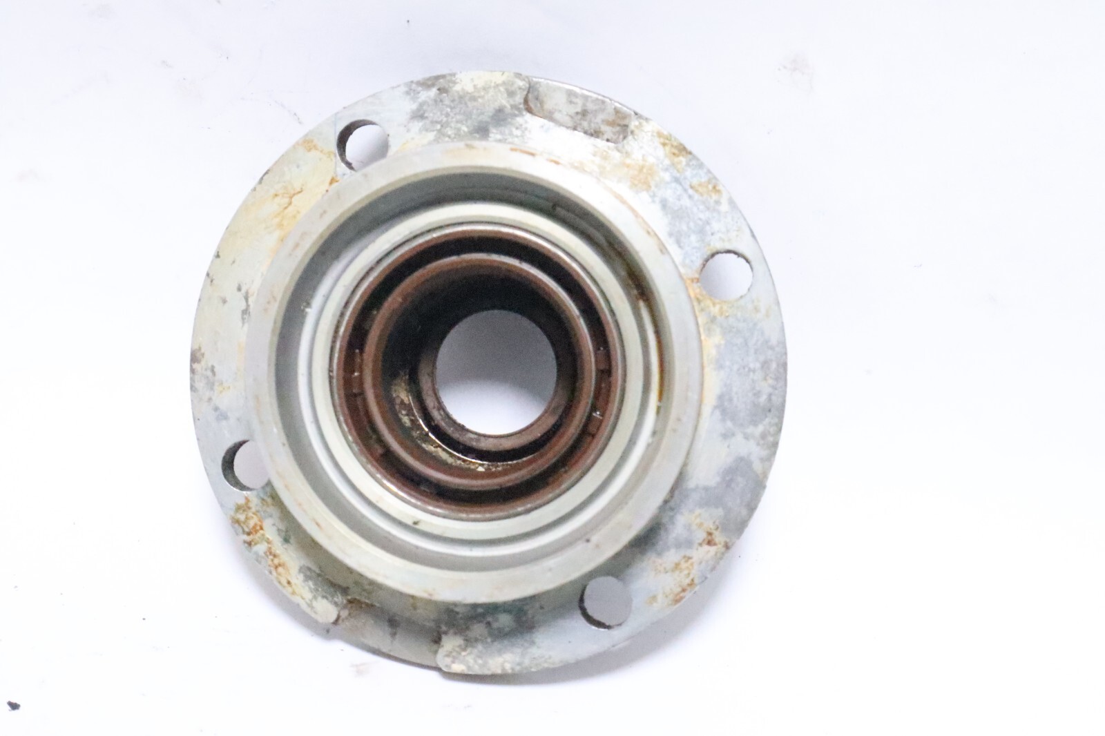 Johnson Evinrude OMC 435702 338958 Crankcase Head - Used - Image 6