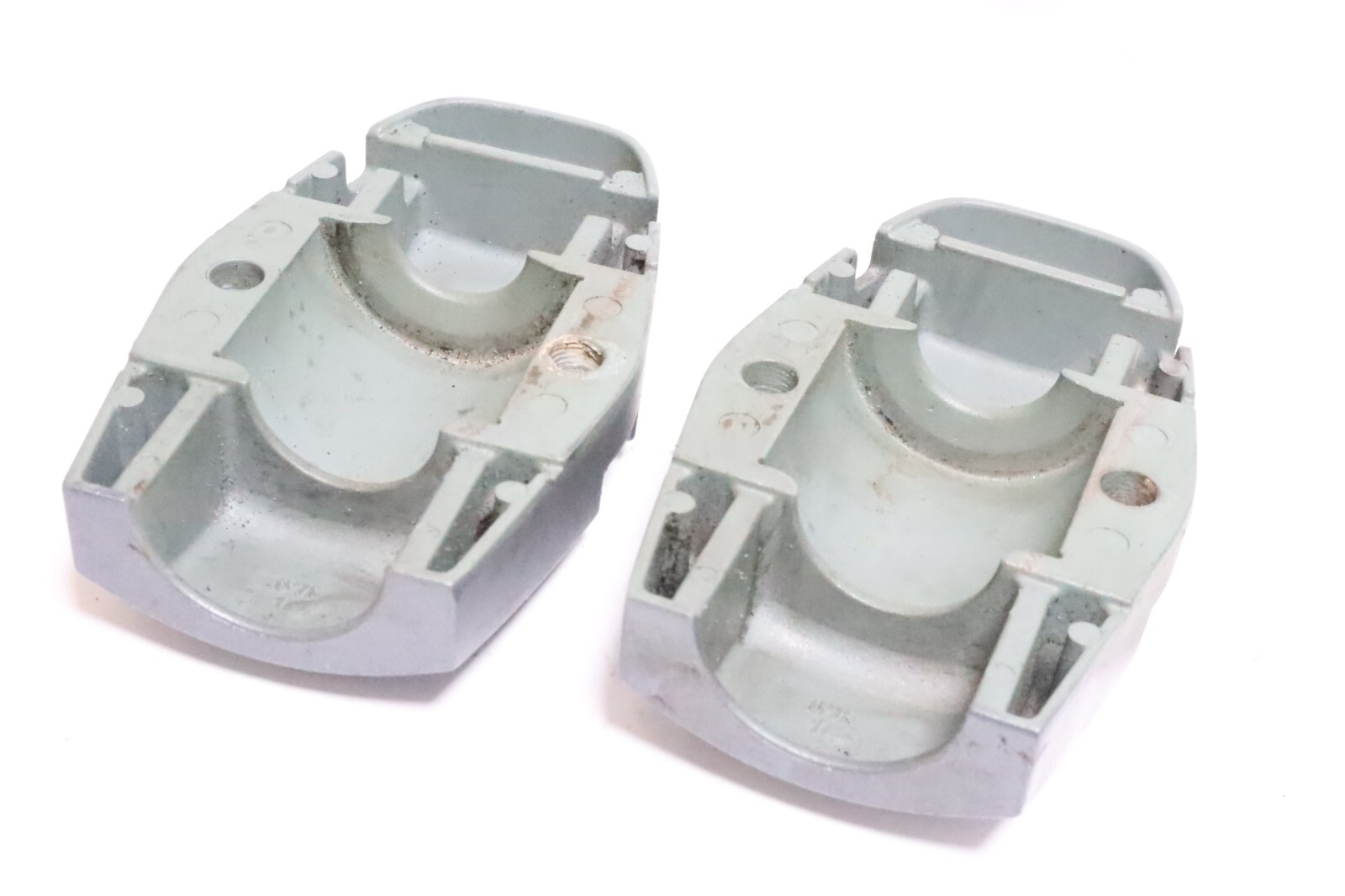 Yamaha 1999-2005 Lower Mount Cover Set 75 80 90 100 HP 4-Stroke - Image 7