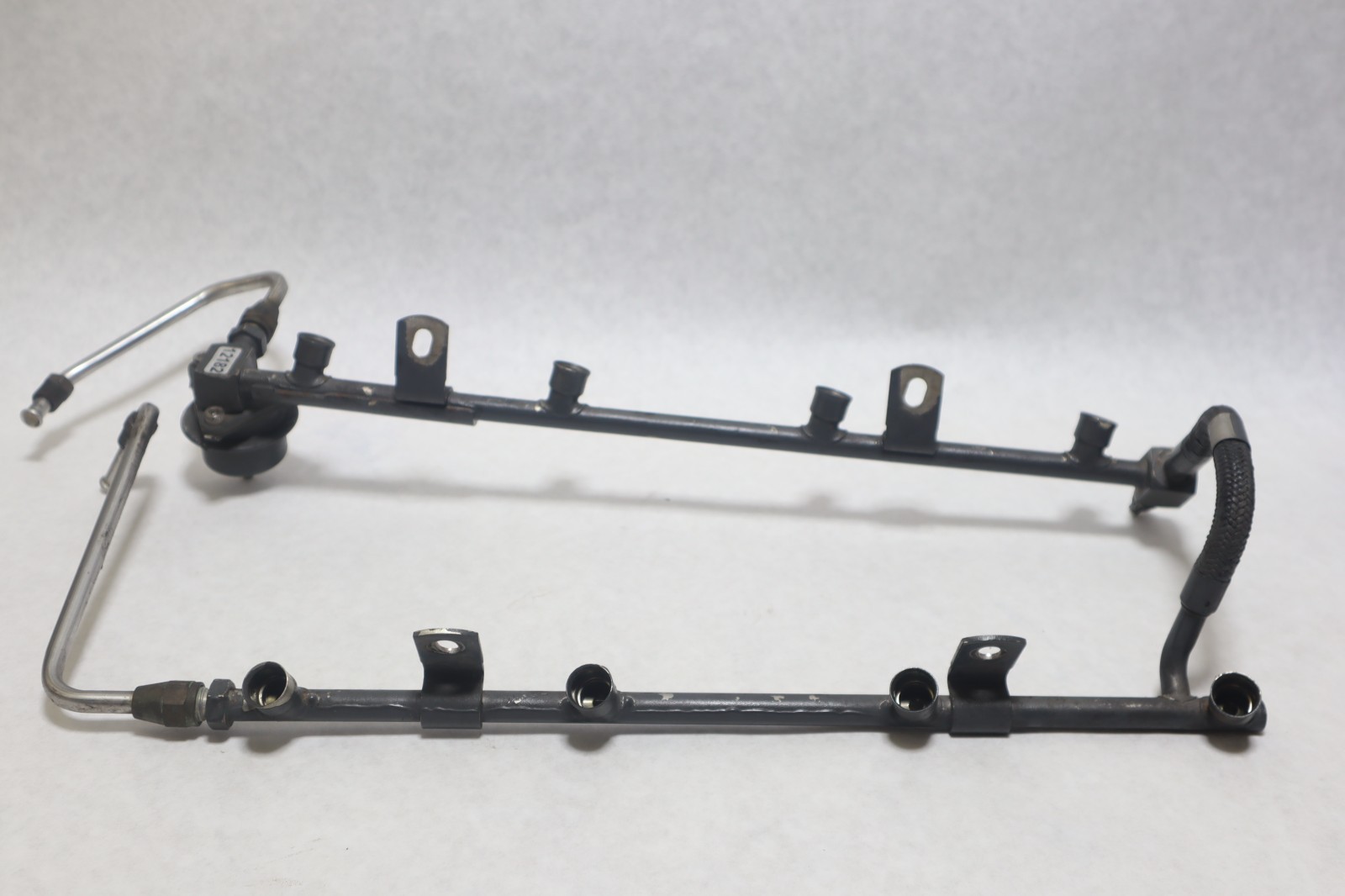 OMC 5.0L Fuel Rail & Injector Assembly 0987667 0987669 0987618 - Image 8