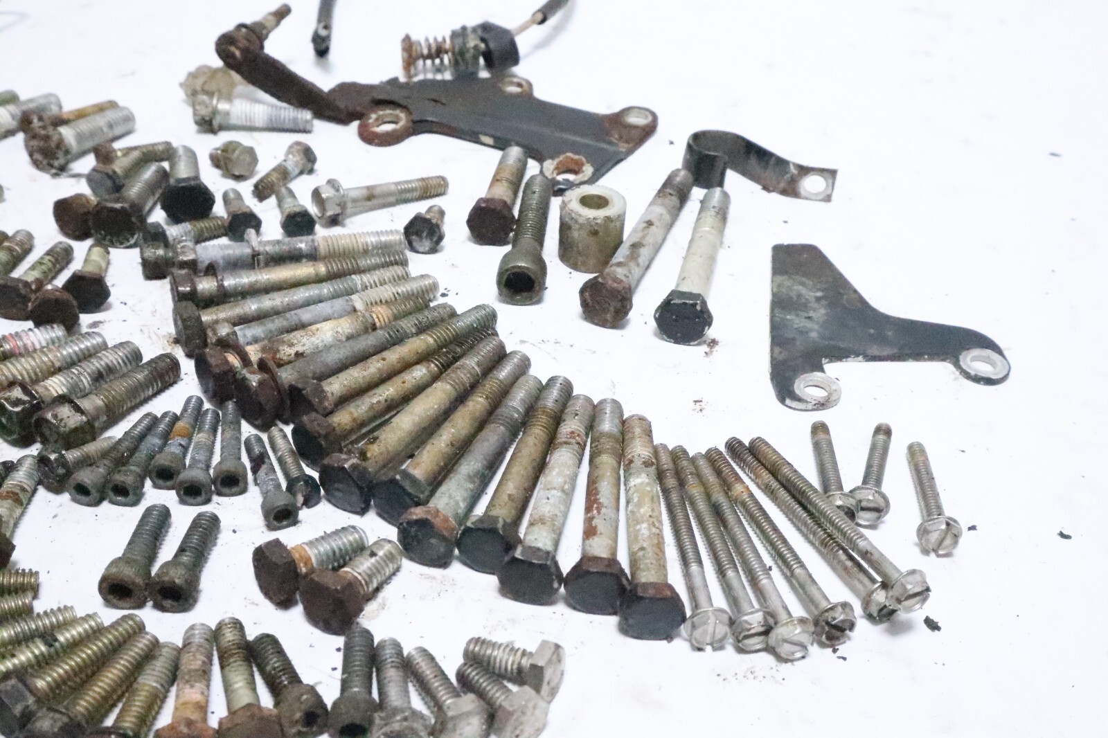 force 70 HP MIXED BOLTS - Image 6