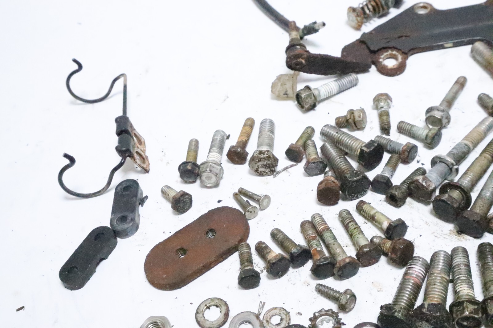 force 70 HP MIXED BOLTS - Image 11