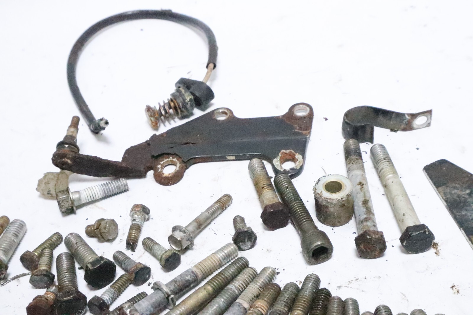 force 70 HP MIXED BOLTS - Image 12