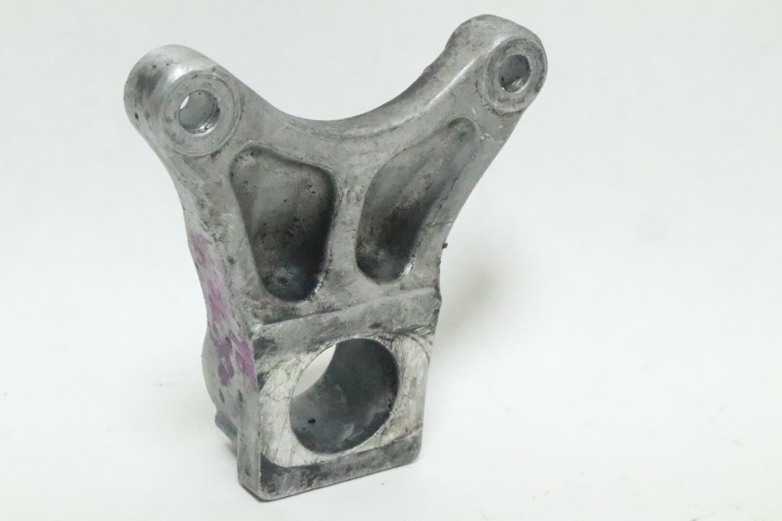 97-99 SUZUKI GSXR600 GSXR SRAD OEM REAR BRAKE CALIPER HANGER BACK MOUNTING - Image 11