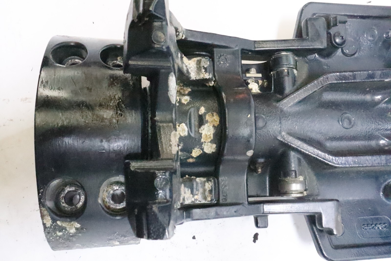 Evinrude ETEC Swivel Bracket Motor Mount Steering Arm Complete OEM 352062 - Image 12