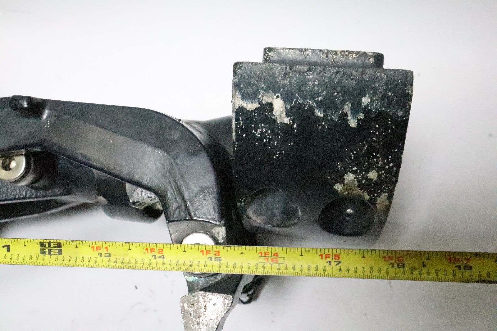 Evinrude ETEC Swivel Bracket Motor Mount Steering Arm Complete OEM 352062 - Image 14