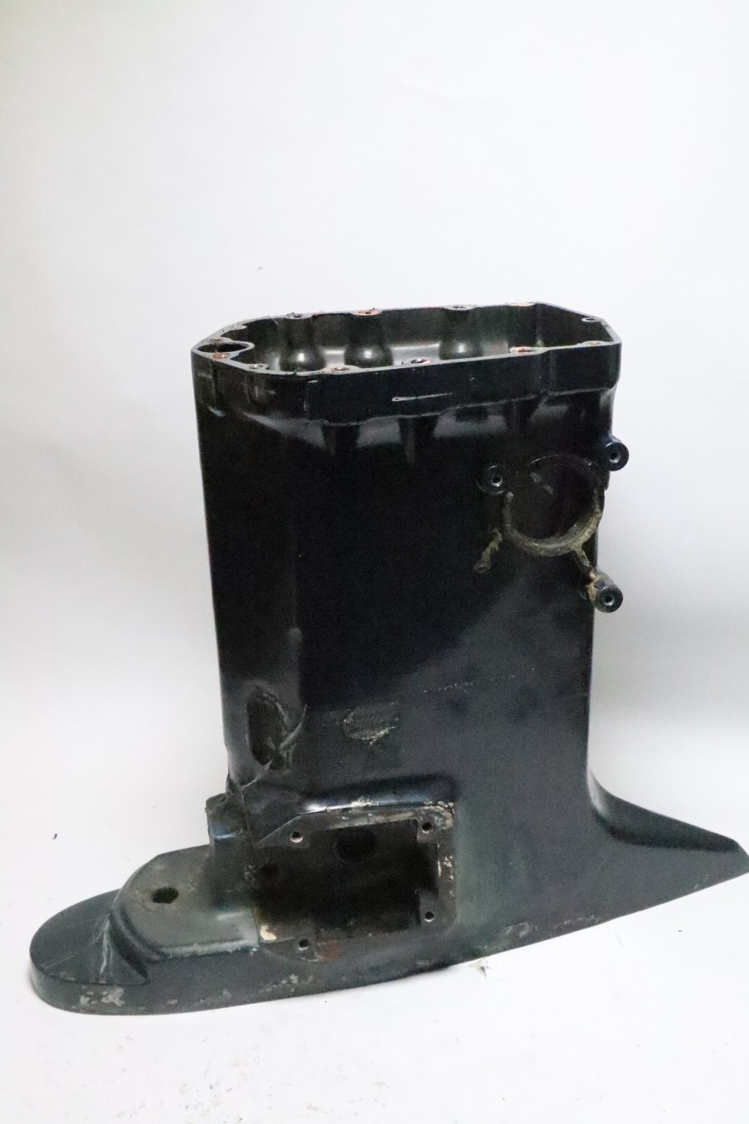 2007-2009 Evinrude E-TEC 115 HP 4 Stroke Midsection 20" Exhaust Housing 0352519 - Image 7