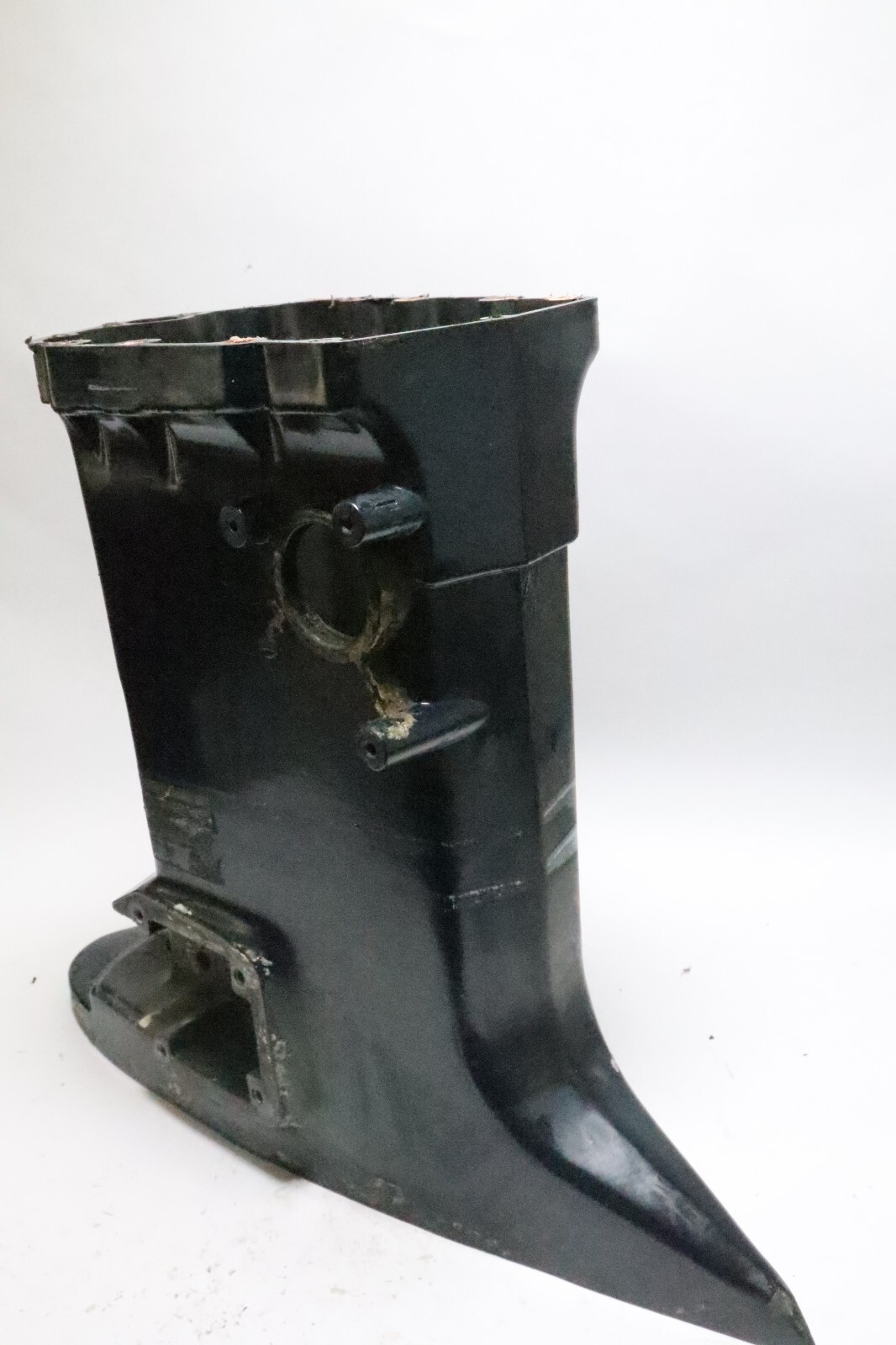 2007-2009 Evinrude E-TEC 115 HP 4 Stroke Midsection 20" Exhaust Housing 0352519 - Image 8