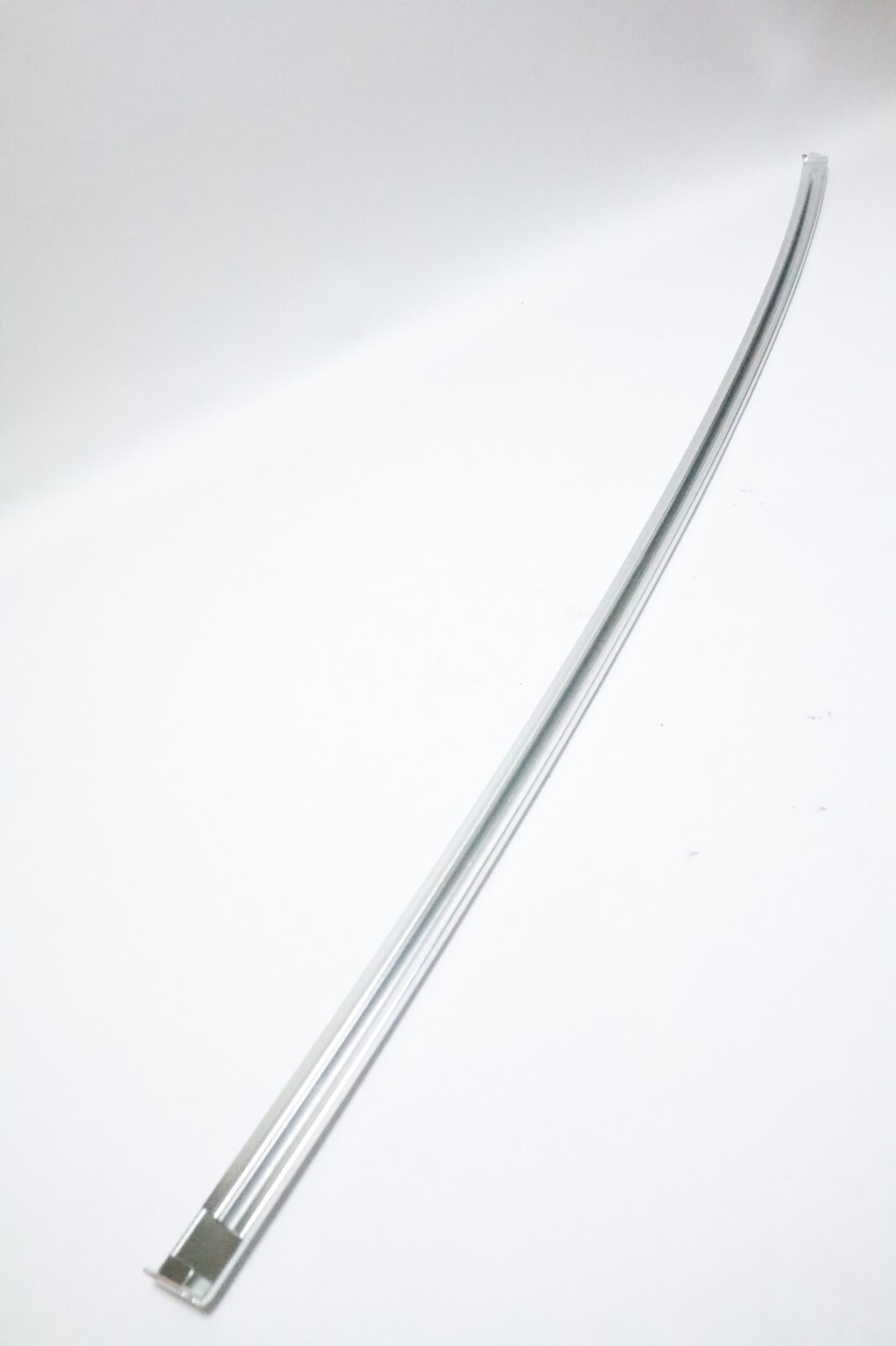 GM 22909602 Door Side Molding Rear Upper Left LH General Motors OEM - Image 8