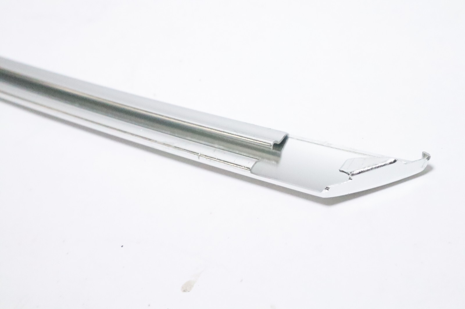 GM 22909602 Door Side Molding Rear Upper Left LH General Motors OEM - Image 10