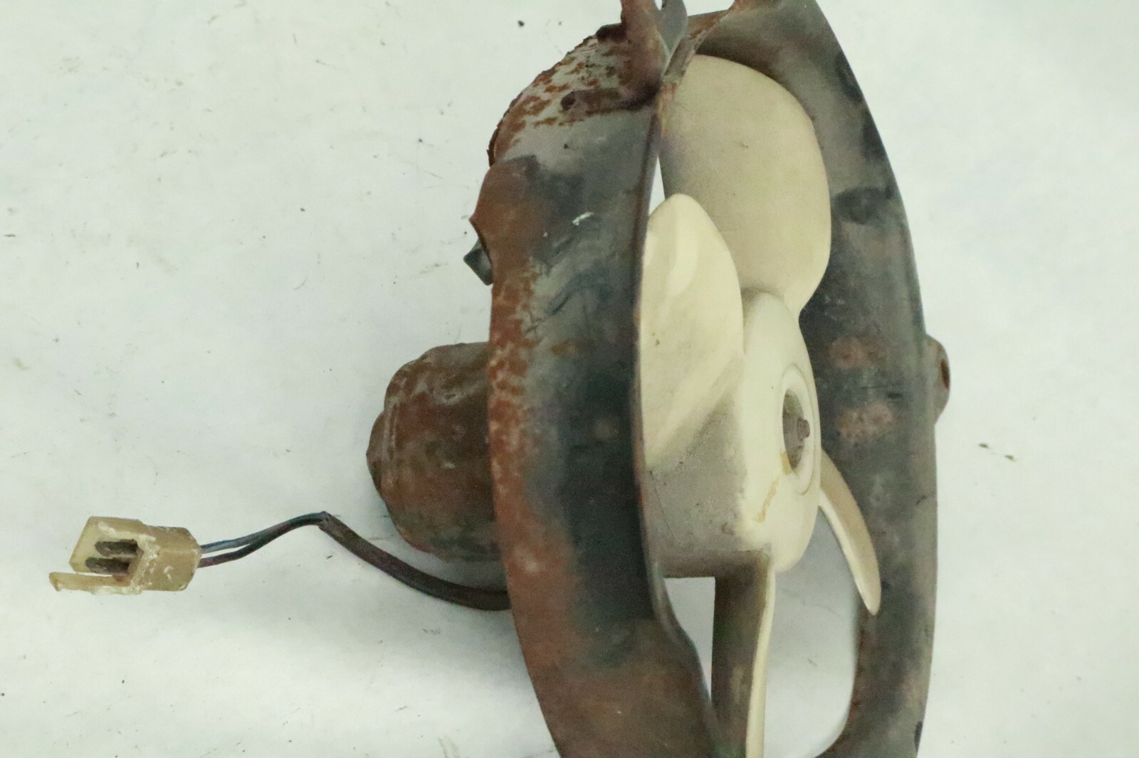 83 HONDA GL1100 GL1100A GOLDWING RADIATOR FAN - Image 8