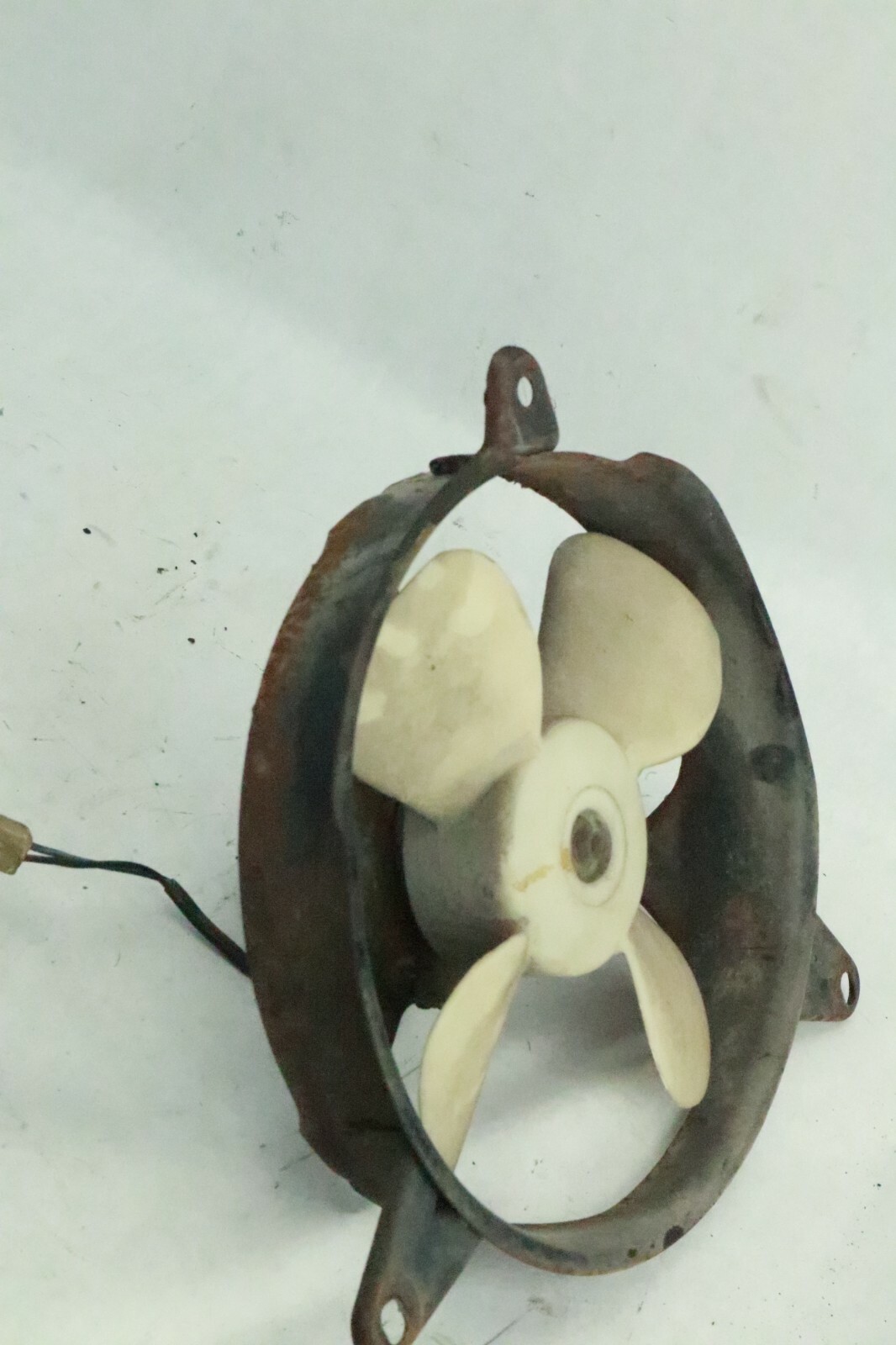 83 HONDA GL1100 GL1100A GOLDWING RADIATOR FAN - Image 9