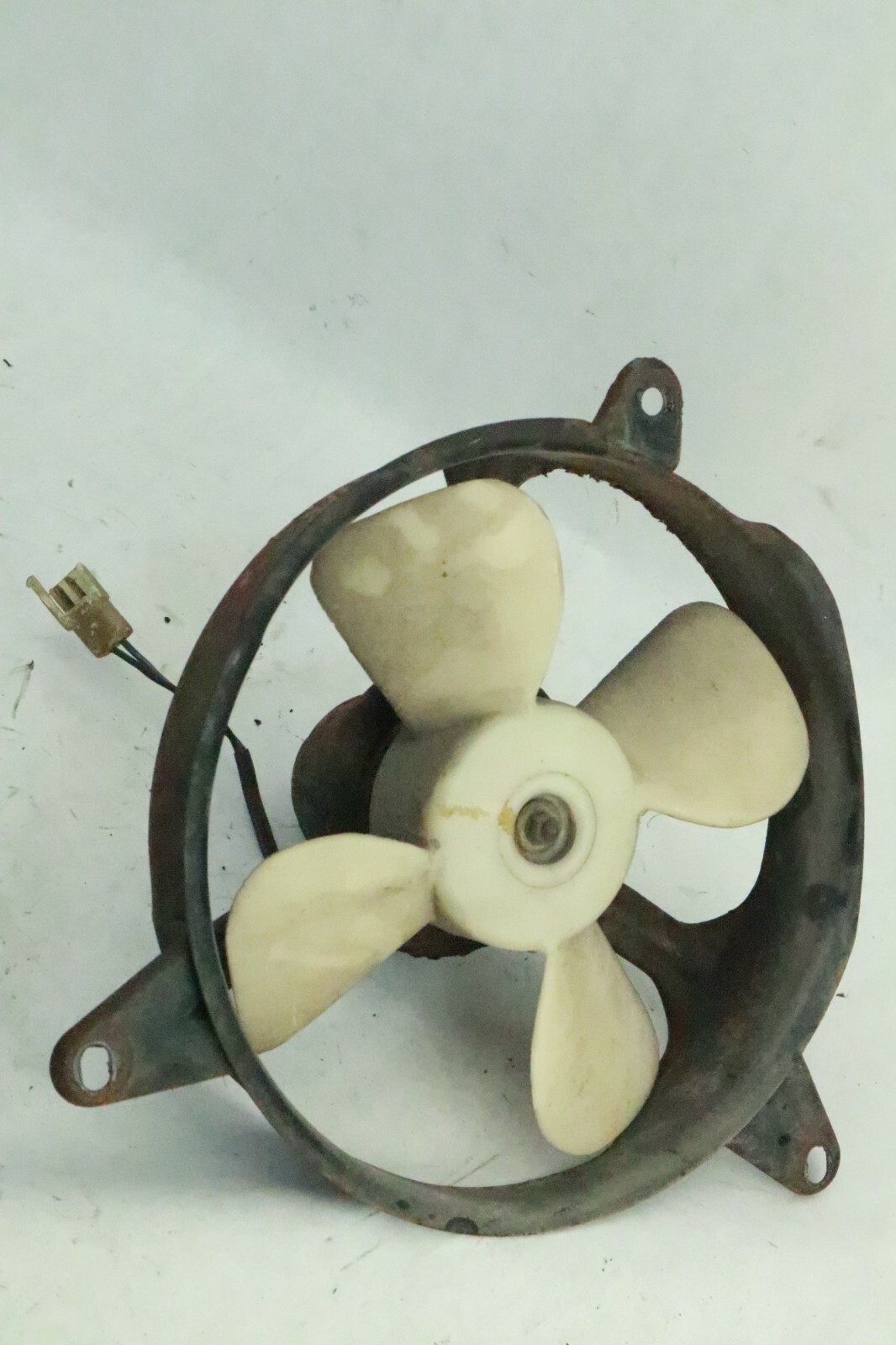 83 HONDA GL1100 GL1100A GOLDWING RADIATOR FAN - Image 10