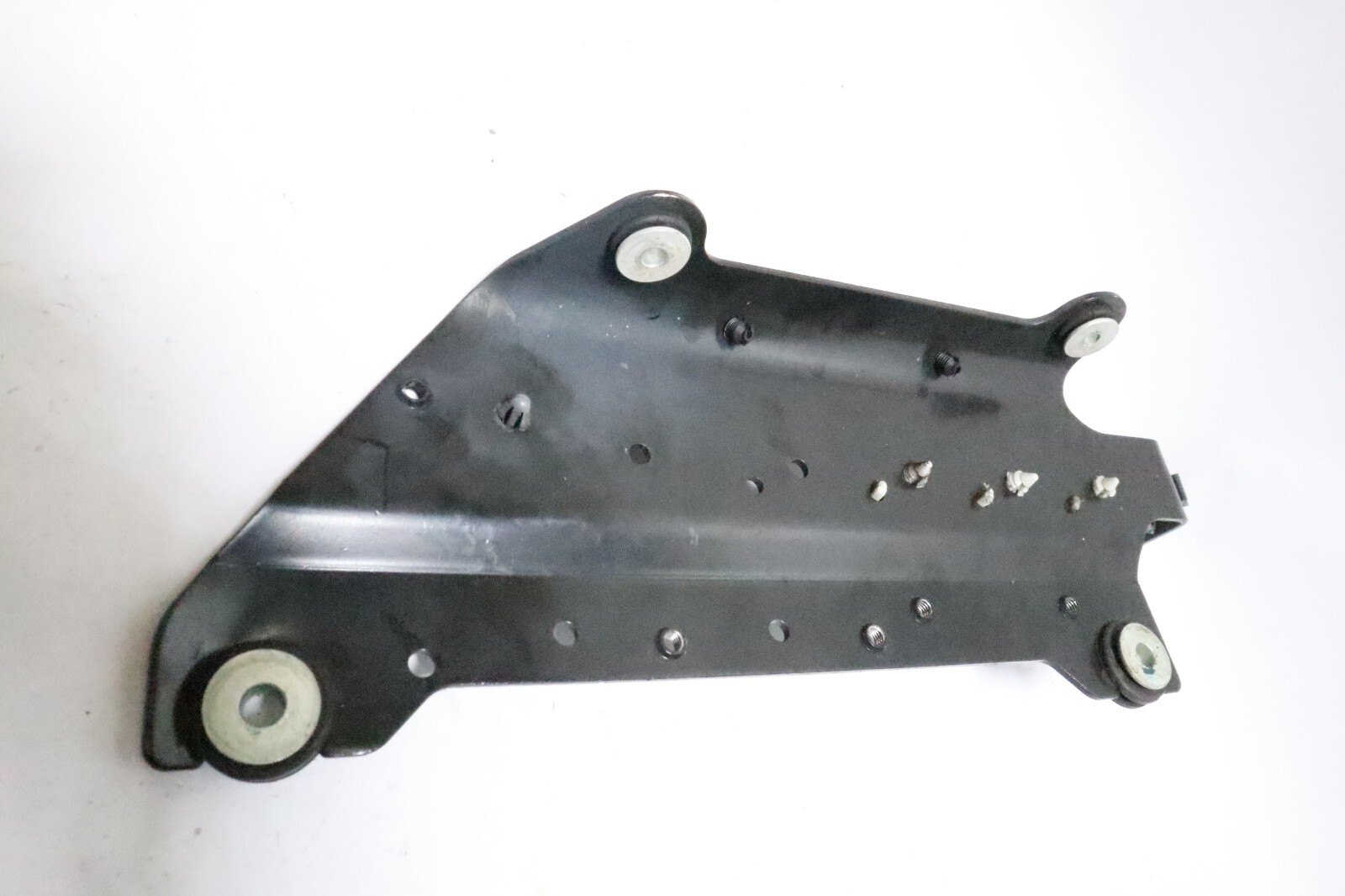 897619T01 Mercury 2006 Electrical Bracket 75 80 90 100 115 HP EFI 4 Stroke - Image 9
