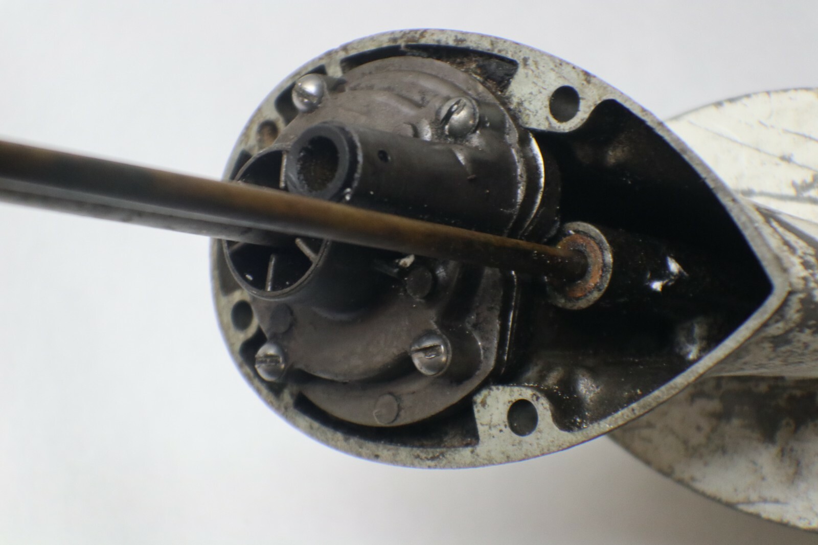 Vintage 1960 Gale Buccaneer 5 hp 5D17BL Lower Unit - Image 6