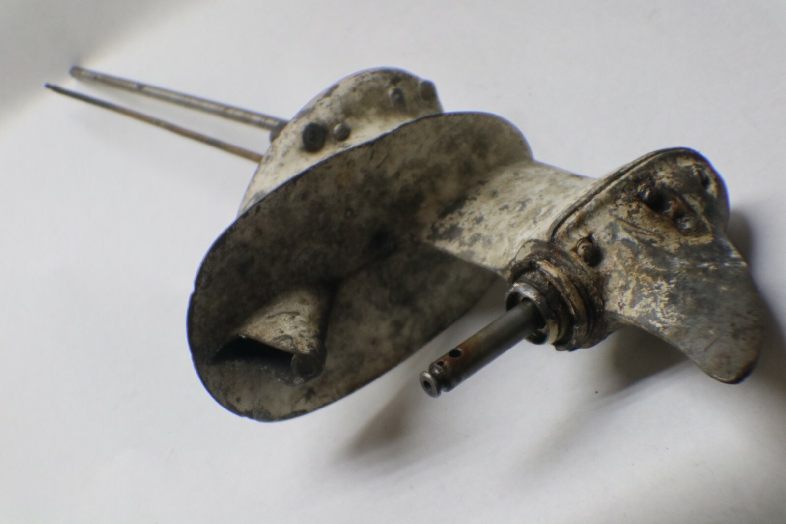 Vintage 1960 Gale Buccaneer 5 hp 5D17BL Lower Unit - Image 7