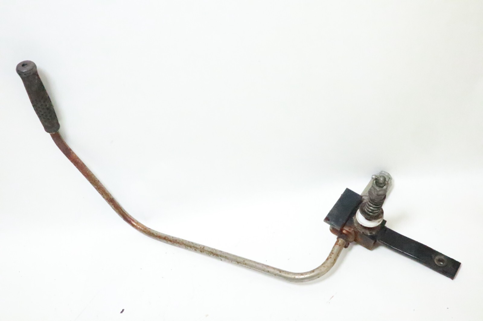 Dixie Chopper XG2703 PUMP RIGHT Control HANDLE - Image 10